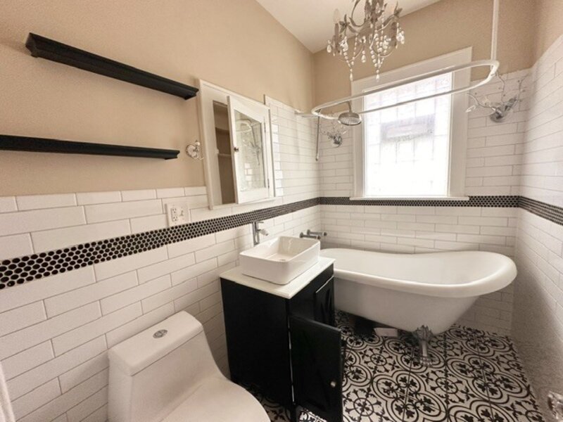 7949 S Manistee Avenue Chicago IL 60617