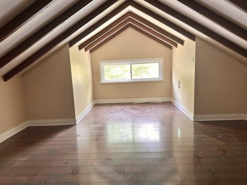7949 S Manistee Avenue Chicago IL 60617