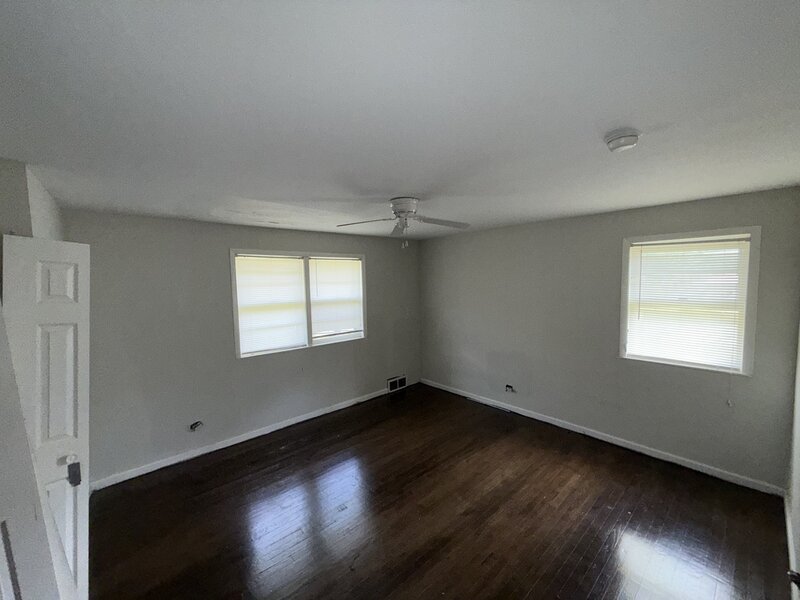 7 W 148th Street Dolton IL 60419