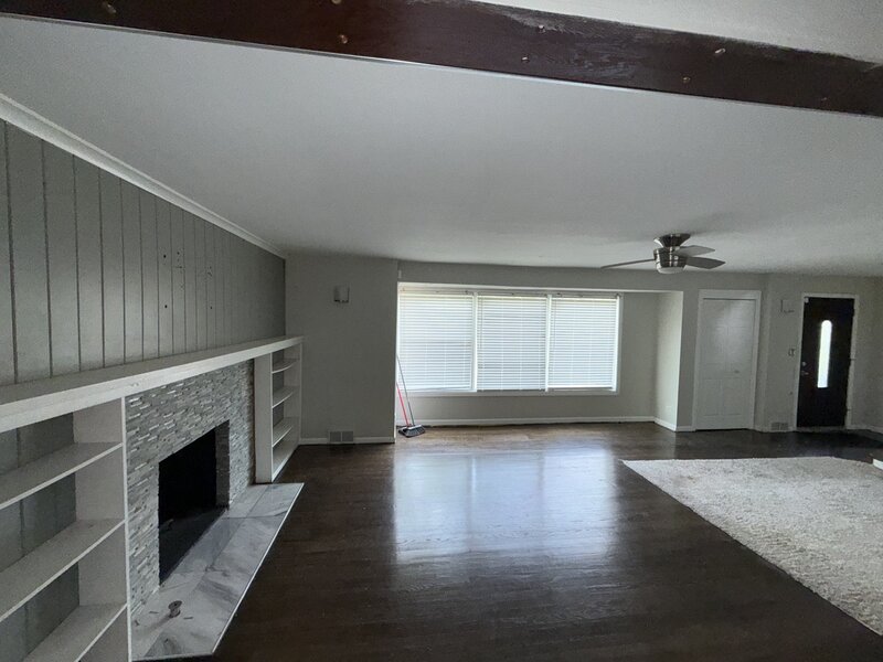 7 W 148th Street Dolton IL 60419