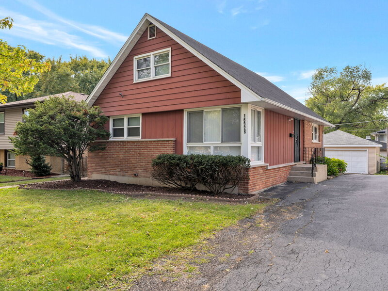 16928 Old Elm Drive Country Club Hills IL 60478