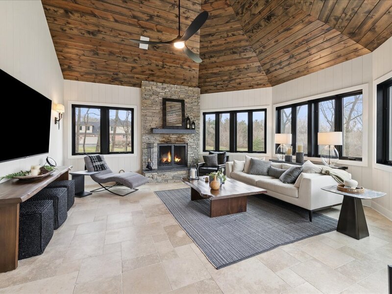 3873 Carlisle Drive Crystal Lake IL 60012