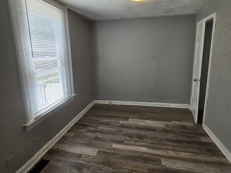 218 Oakwood Avenue Rockford IL 61101