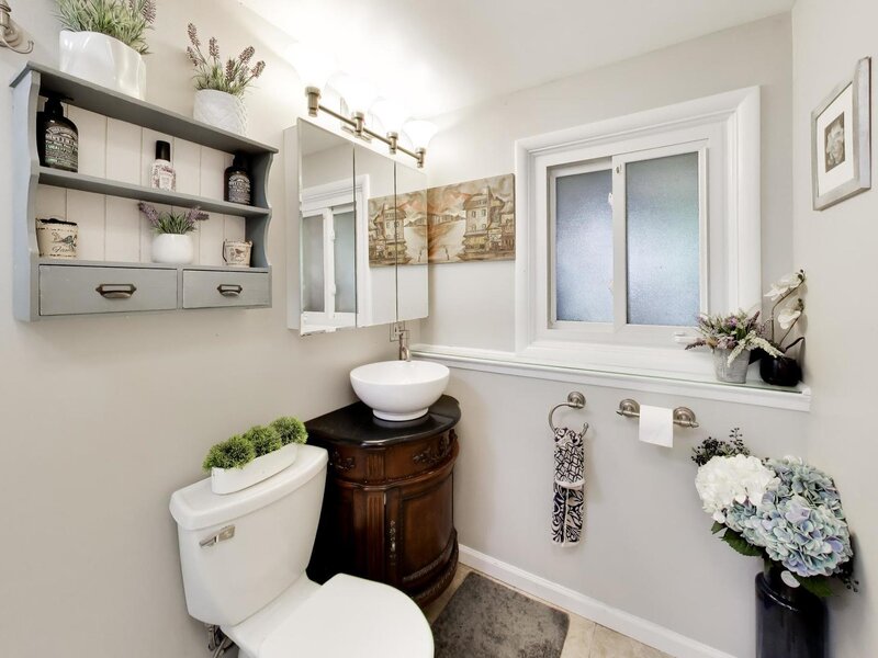 21 Everest Road Lombard IL 60148