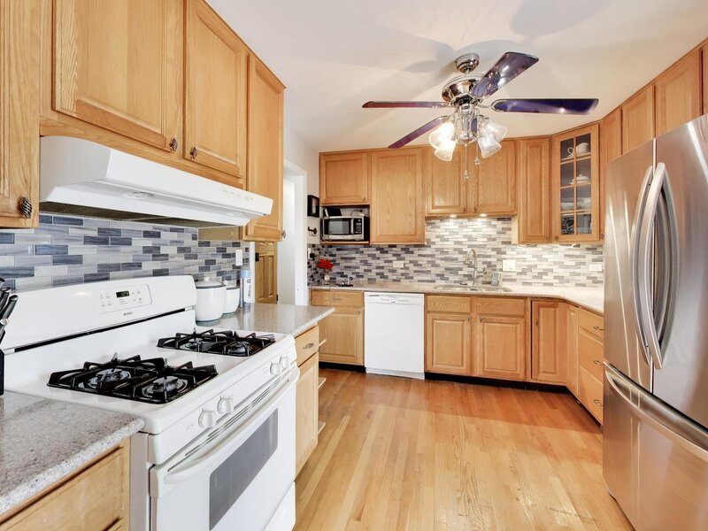 21 Everest Road Lombard IL 60148
