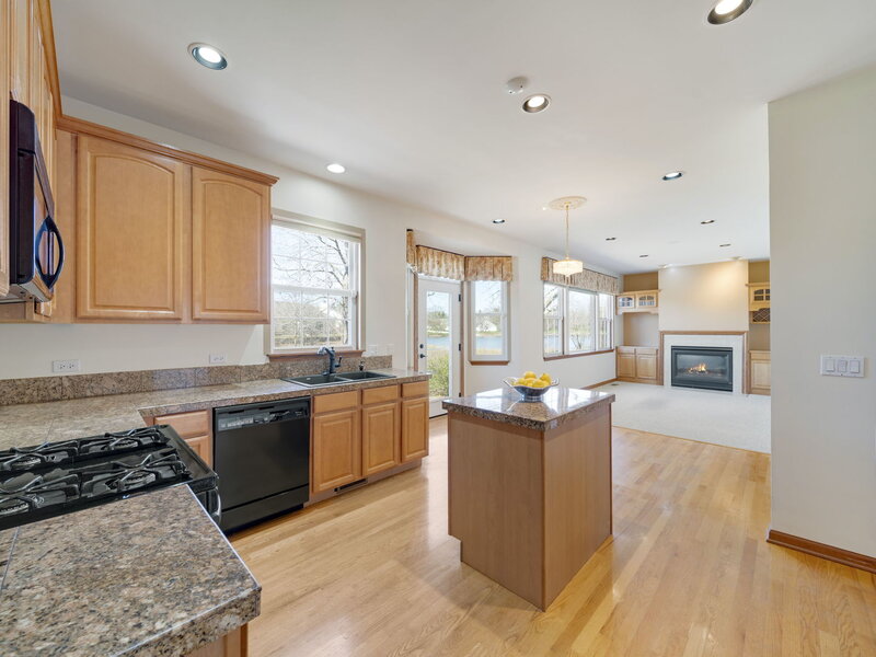 2370 Carillon Drive Grayslake IL 60030