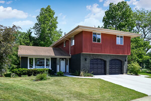 Photo of 926 Holliston Court Schaumburg IL 60193