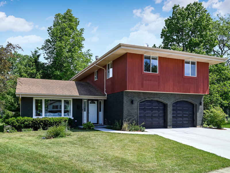 926 Holliston Court Schaumburg IL 60193