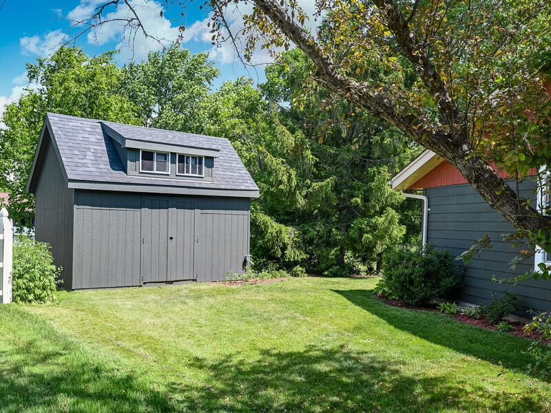 926 Holliston Court Schaumburg IL 60193
