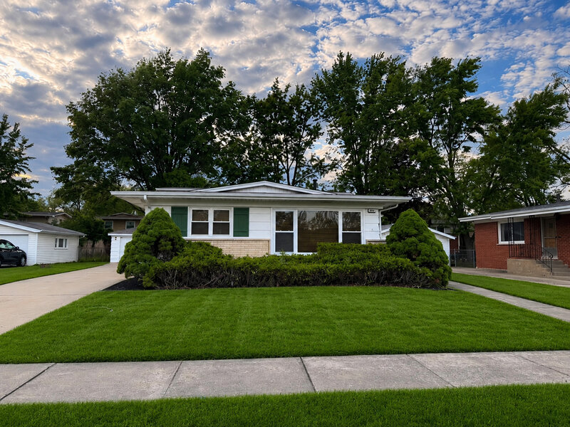 244 N Park Drive Glenwood IL 60425