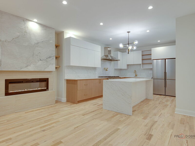 1826 W Farragut Avenue Chicago IL 60640