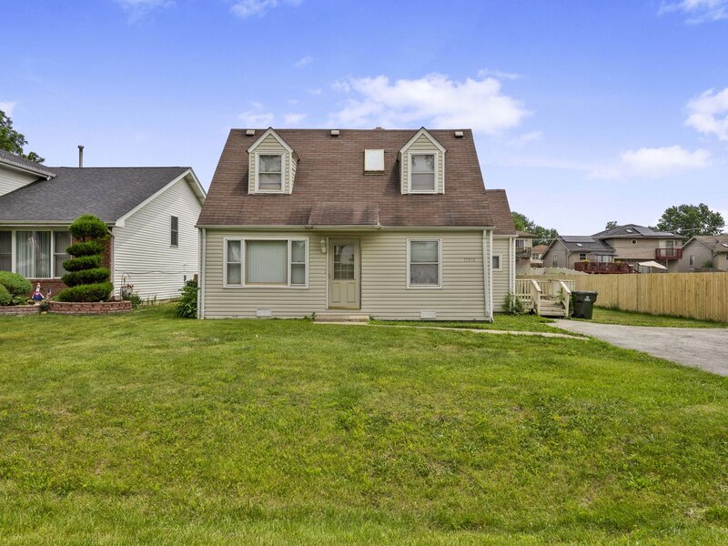 15613 S Homan Avenue Markham IL 60428