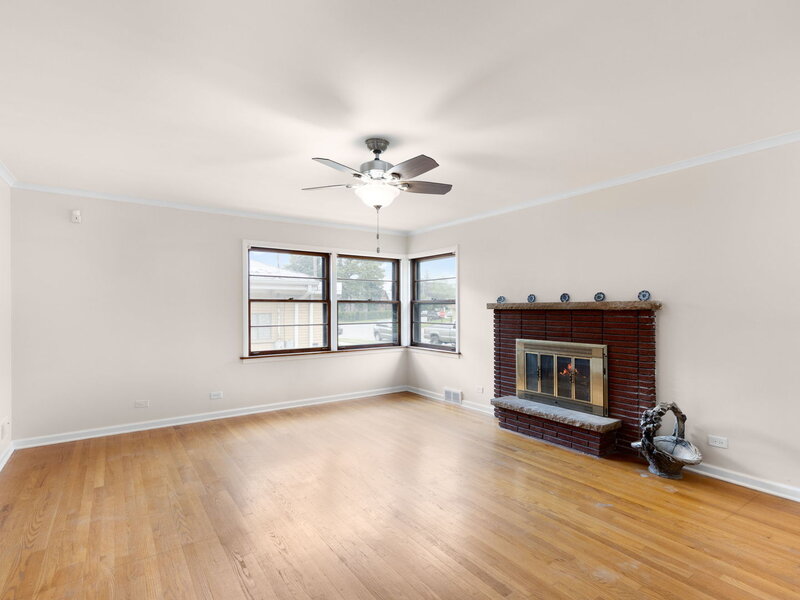 360 Streamside Drive Harvey IL 60426