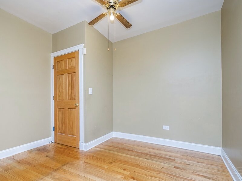 1910 Dewey Avenue Evanston IL 60201