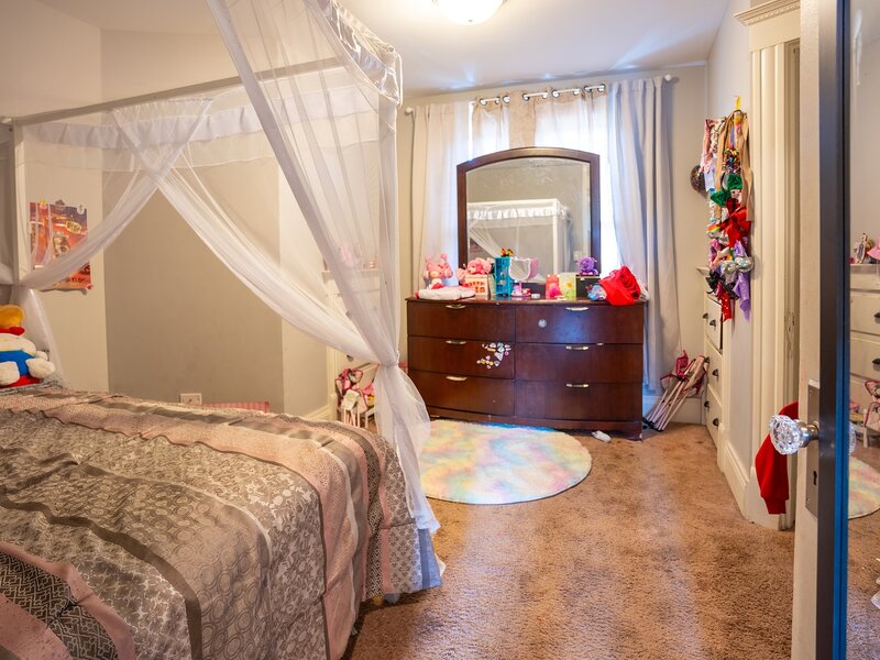 265 Slade Avenue Elgin IL 60120