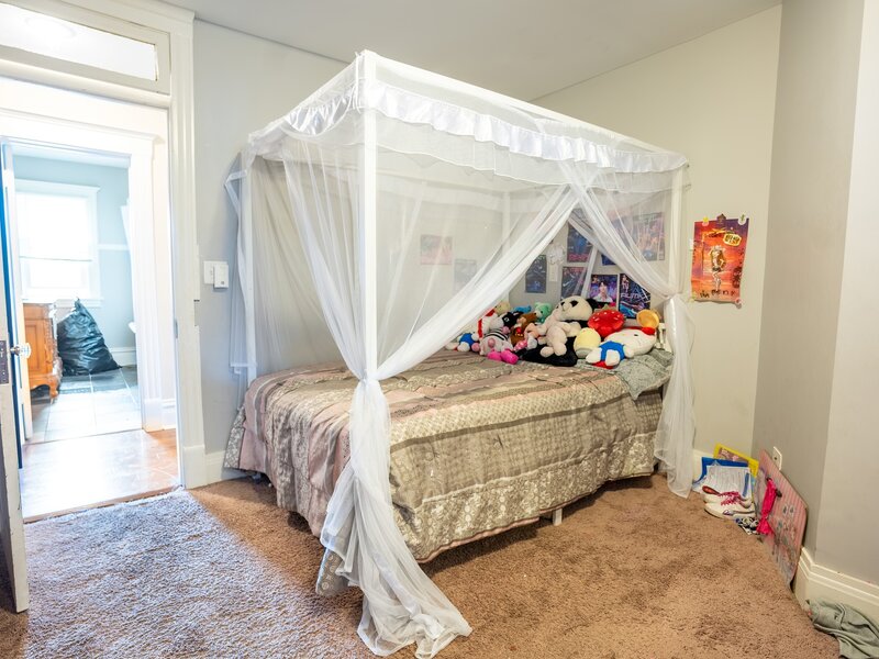 265 Slade Avenue Elgin IL 60120
