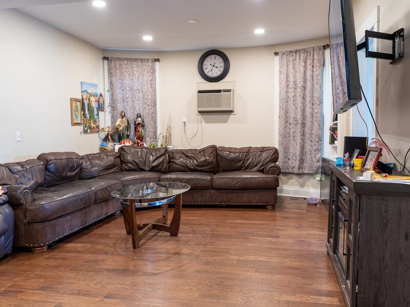 265 Slade Avenue Elgin IL 60120
