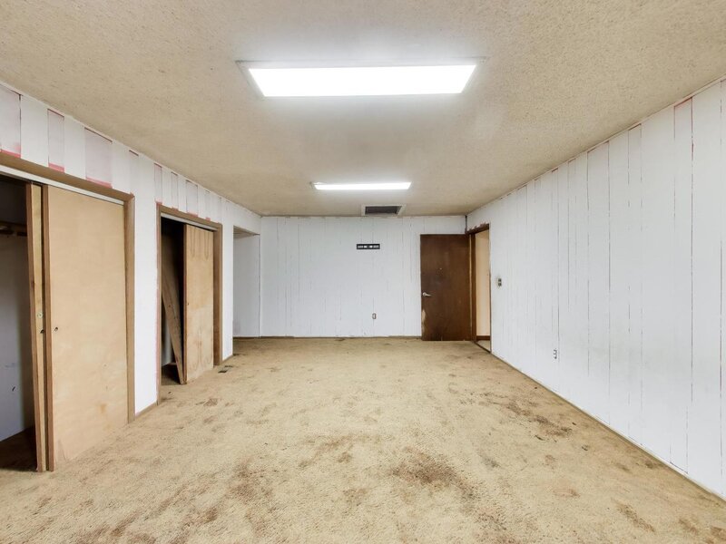 619 Parkside Circle Streamwood IL 60107