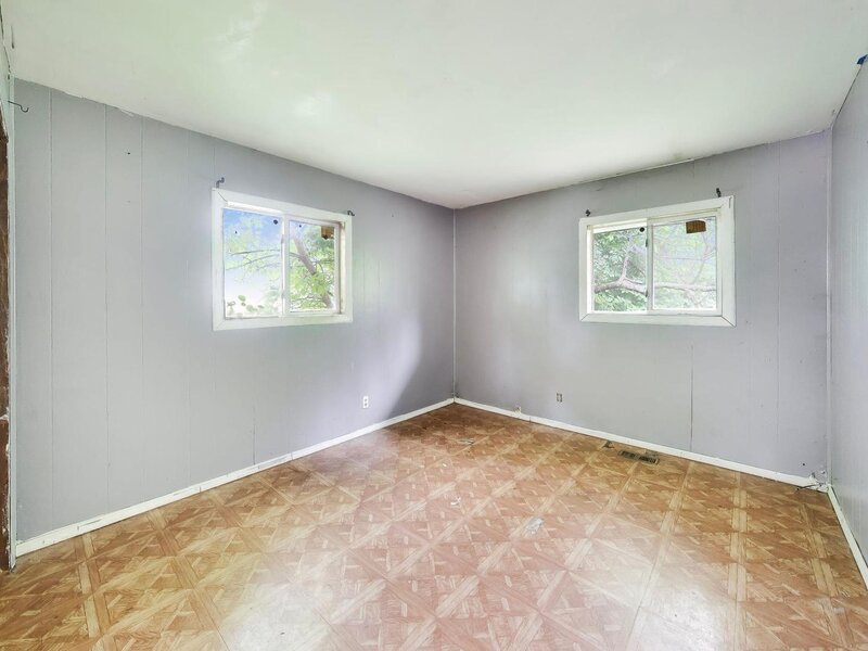 619 Parkside Circle Streamwood IL 60107