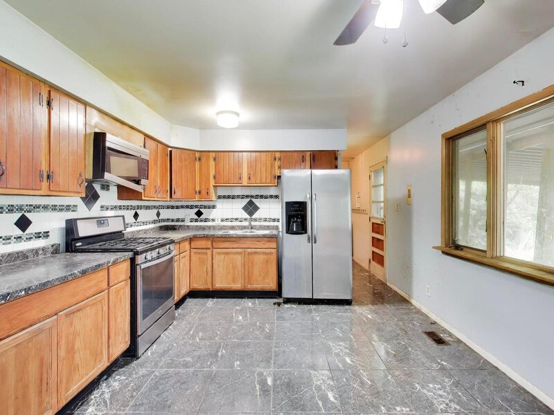 619 Parkside Circle Streamwood IL 60107