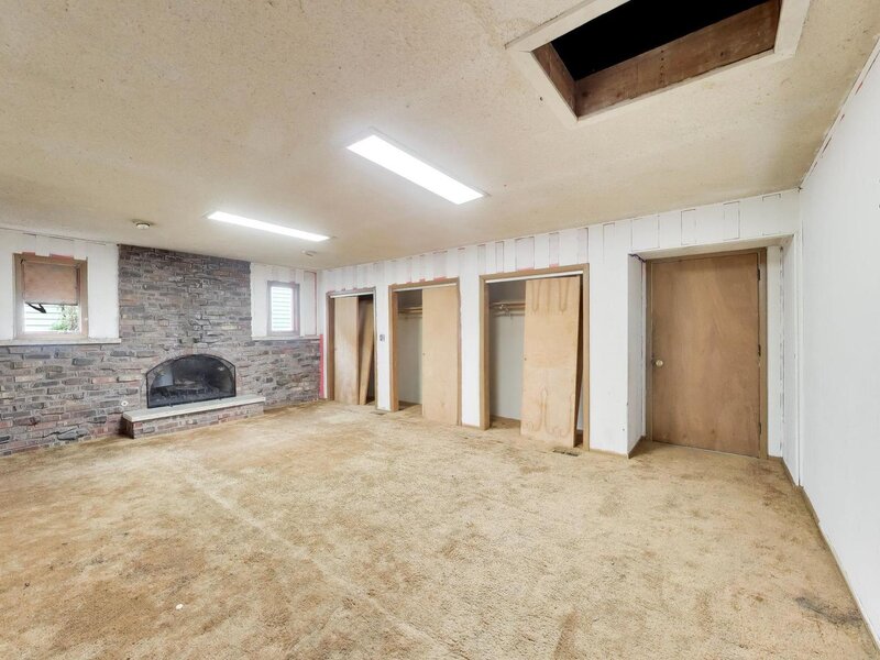 619 Parkside Circle Streamwood IL 60107