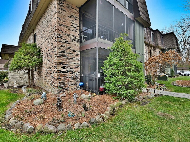 9176 South Road Palos Hills IL 60465