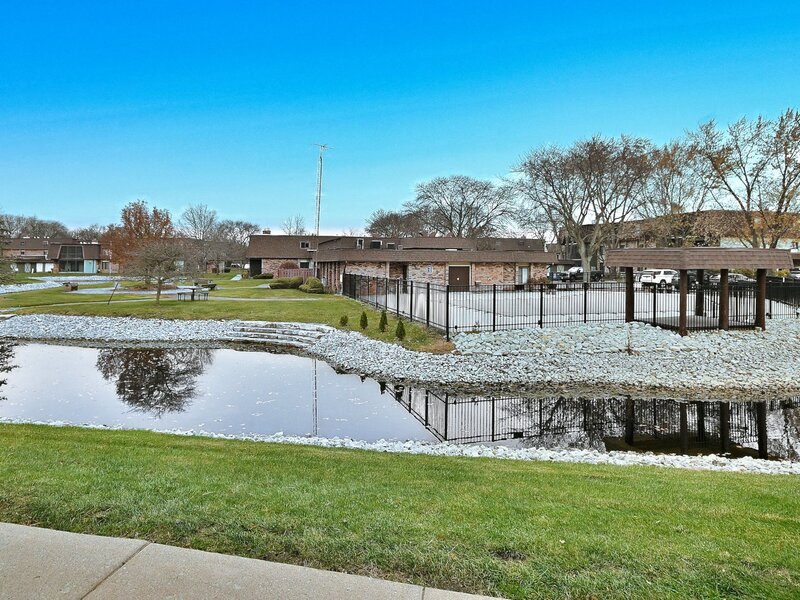 9176 South Road Palos Hills IL 60465