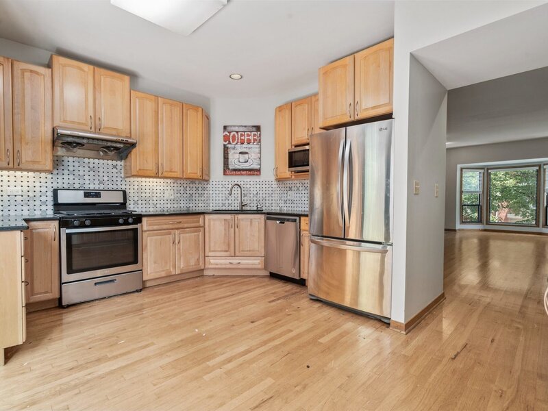 604 S Laflin Street Chicago IL 60607