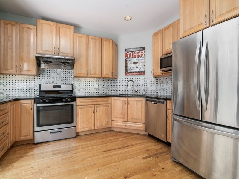 604 S Laflin Street Chicago IL 60607