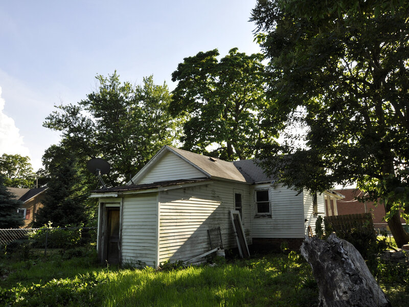 211 S Sterling Street Streator IL 61364