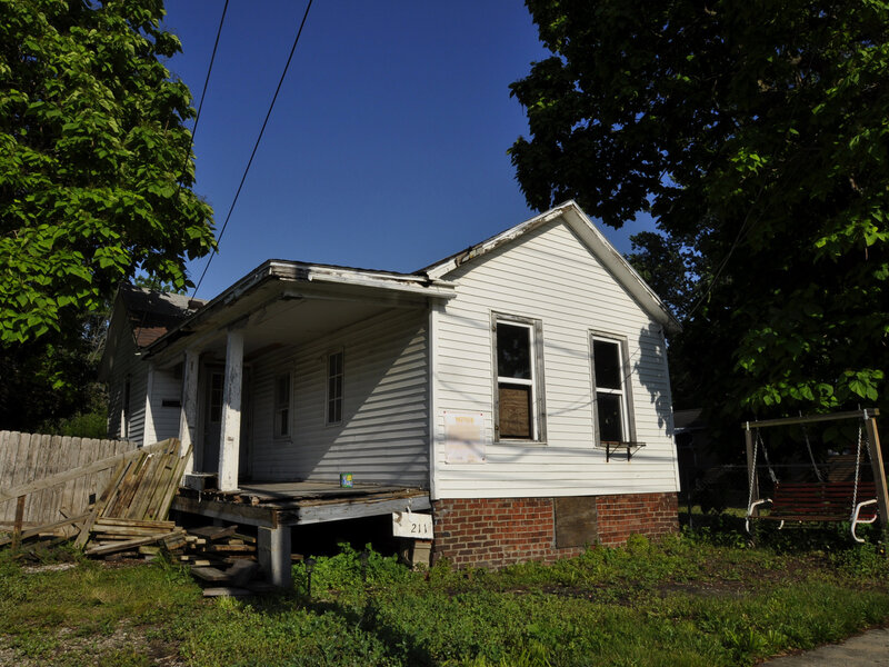 211 S Sterling Street Streator IL 61364