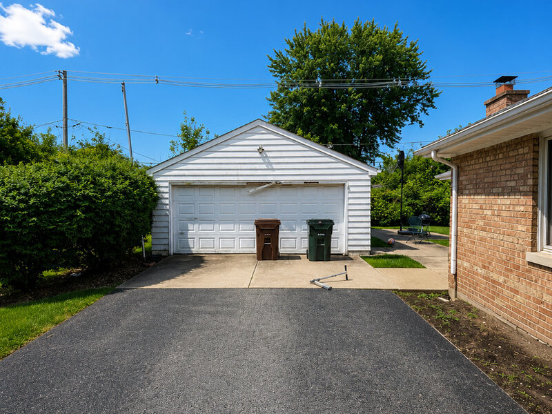 15 Oak Lane Park Forest IL 60466