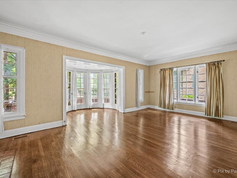 6840 S Constance Avenue Chicago IL 60649
