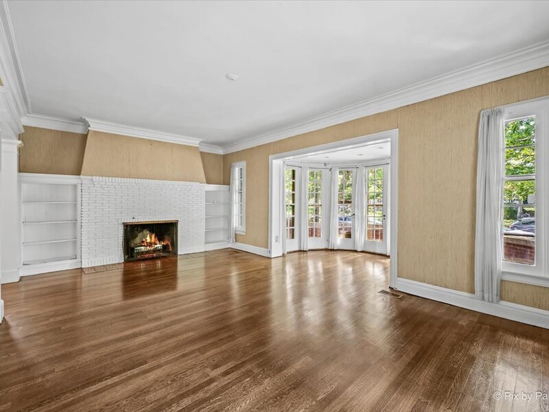 6840 S Constance Avenue Chicago IL 60649