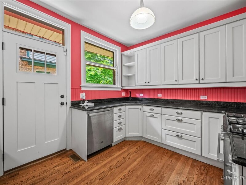 6840 S Constance Avenue Chicago IL 60649
