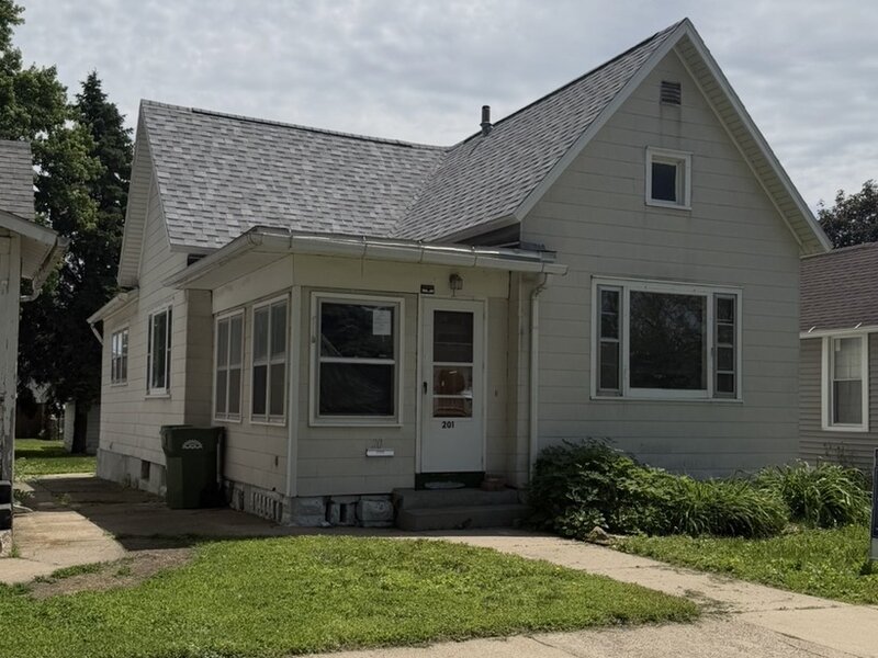 201 Fayette Street Clinton IA 52732