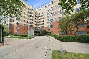 Photo of 5044 N Marine Drive Chicago IL 60640