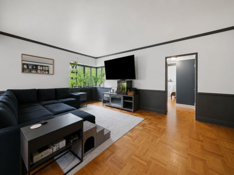 5044 N Marine Drive Chicago IL 60640
