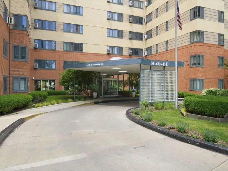 5044 N Marine Drive Chicago IL 60640