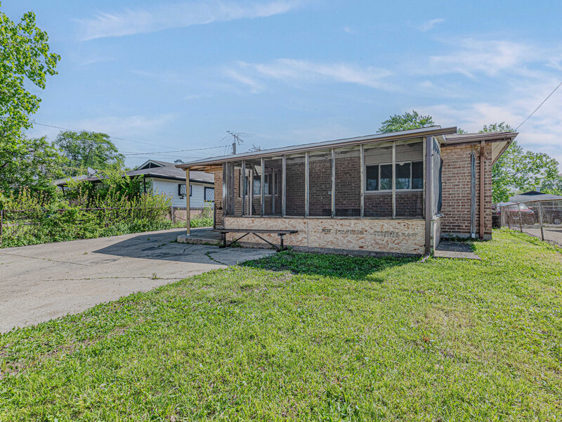 1274 Greenbay Avenue Calumet City IL 60409