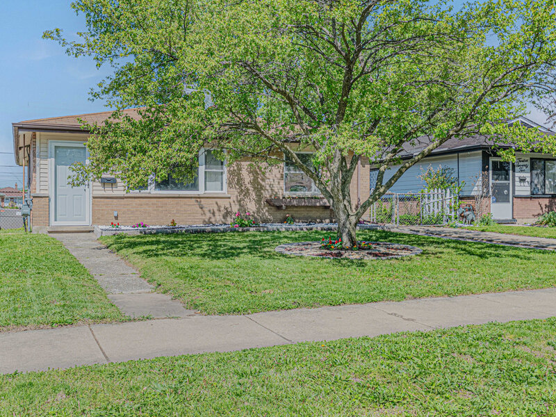 1274 Greenbay Avenue Calumet City IL 60409