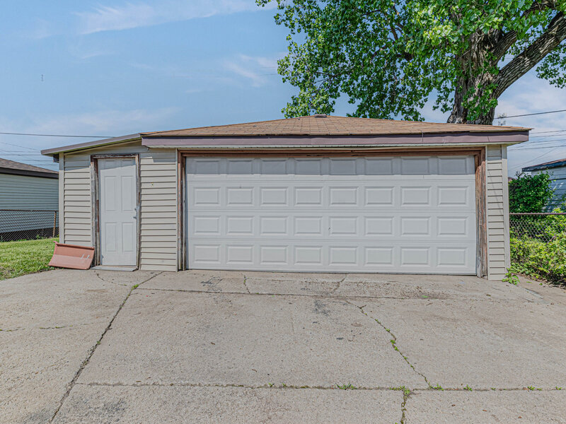 1274 Greenbay Avenue Calumet City IL 60409