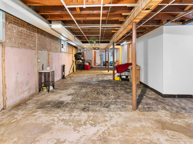 9042 S Ellis Avenue Chicago IL 60619