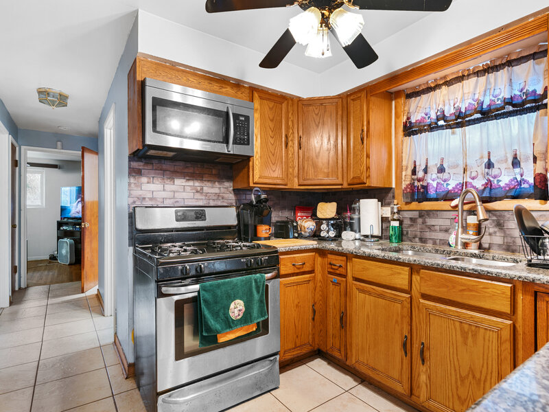 9042 S Ellis Avenue Chicago IL 60619