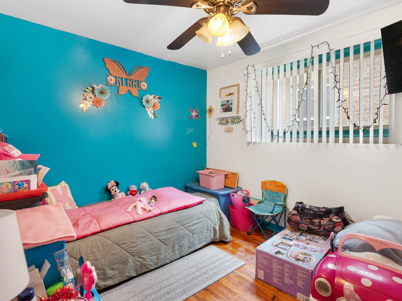 9042 S Ellis Avenue Chicago IL 60619
