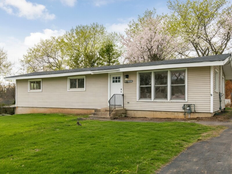 6305 Robert Road Cary IL 60013