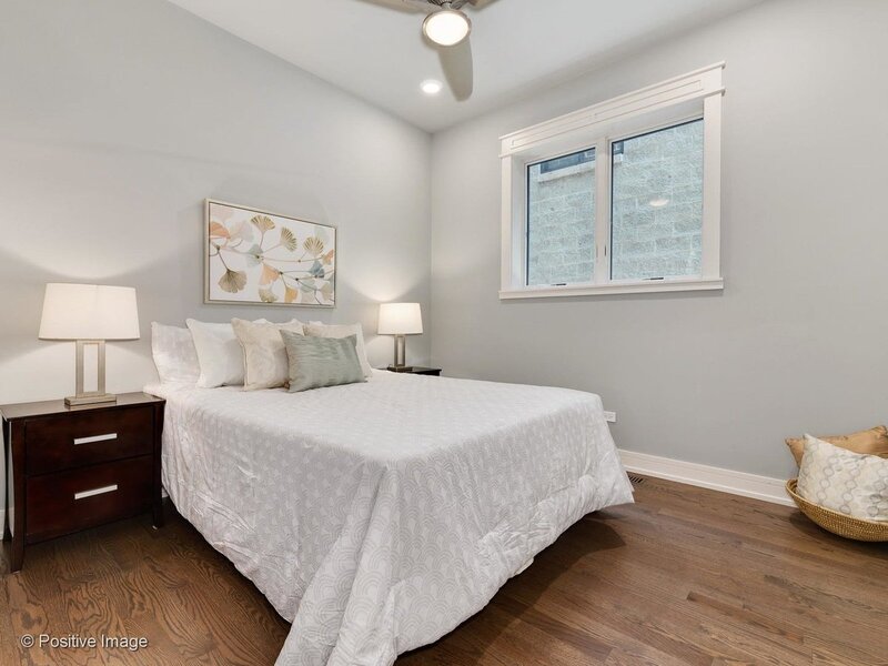 1428 W Grand Avenue Chicago IL 60642