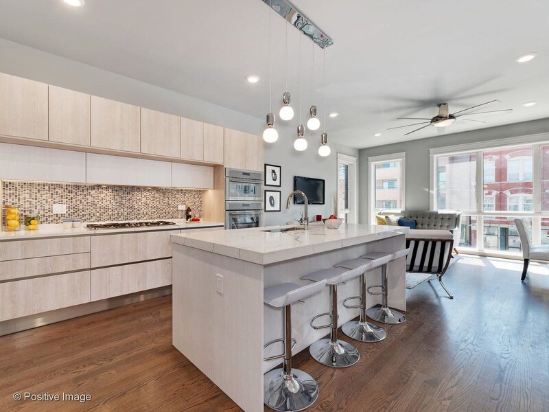 1428 W Grand Avenue Chicago IL 60642