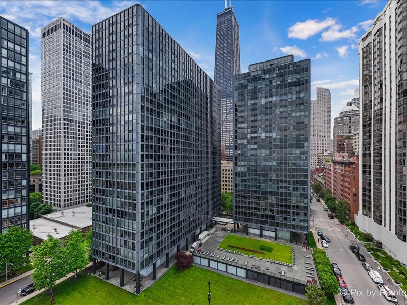 900 N Lake Shore Drive Chicago IL 60611