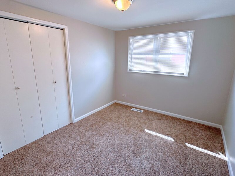 14039 S Claire Boulevard Robbins IL 60472